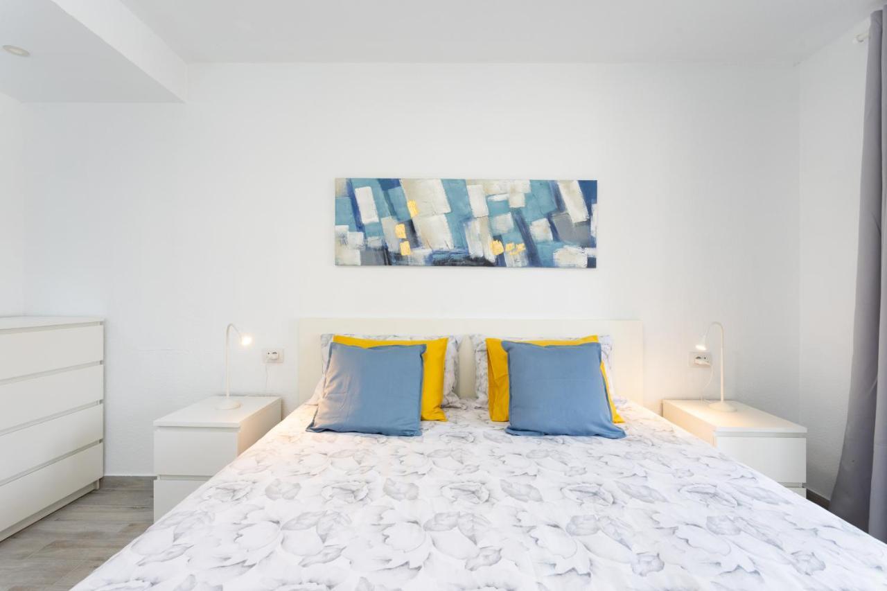 Castle Harbour Apartment Arona  Exterior photo